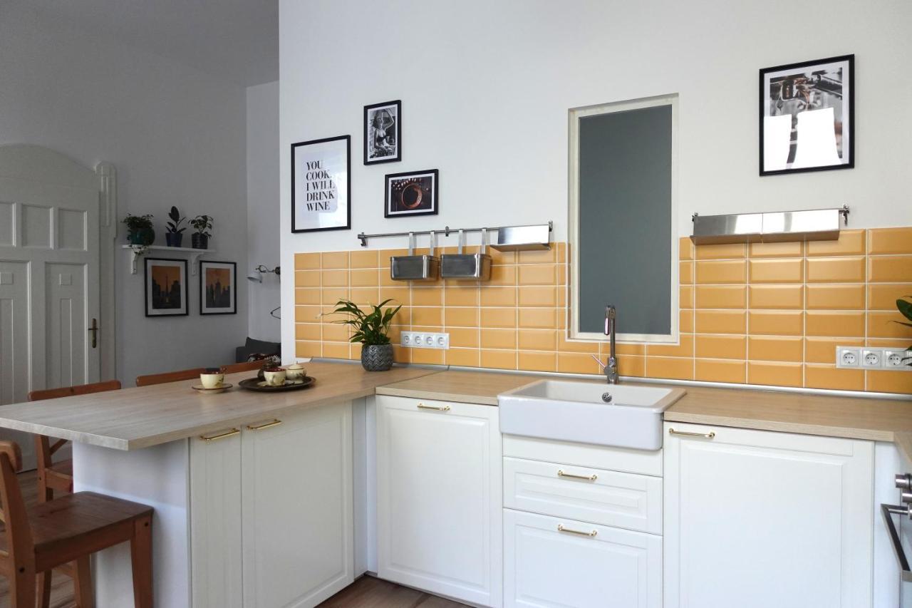 Apartment Bpr Pastellion Art In Buda
